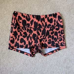 Fleo Coral Leopard HRO M